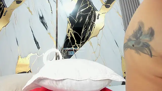 sophiee evanss  online show from 02-21-25, 10:07