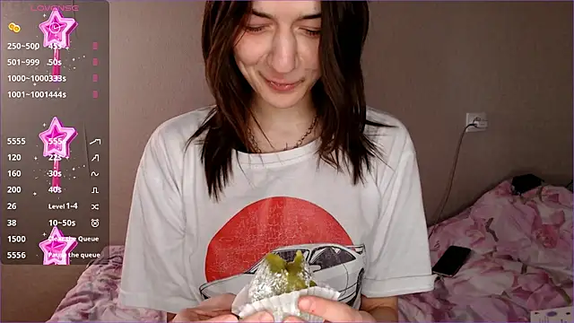 Snapshot of Cyber_hoe chatting on 12-17-24, 05:26 Cyber hoe online show from 12-17-24, 05:26