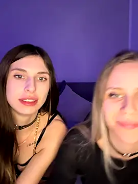 lunawolf21 online show from 12-04-24, 07:23