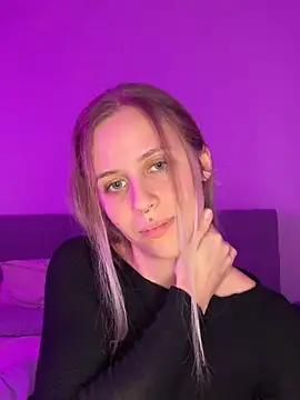 lunawolf21 online show from 12-09-24, 07:29