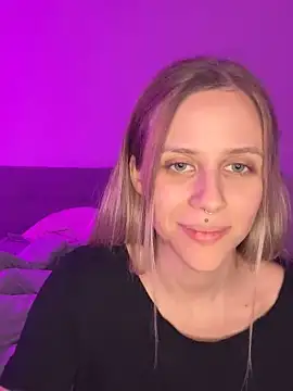 lunawolf21 online show from 12-12-24, 07:30