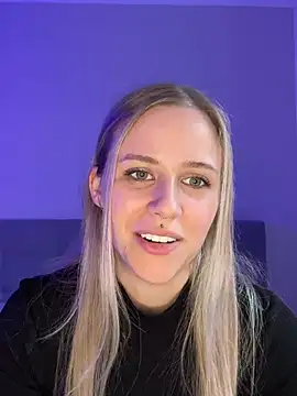 lunawolf21 online show from 02-20-25, 07:23