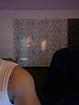 Snapshot of mikemacluffy chatting on 02-04-25, 02:10 mikemacluffy online show from 02-04-25, 02:10