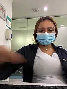 Snapshot of Keittly_ chatting on 12-30-24, 12:32 Keittly online show from 12-30-24, 12:32