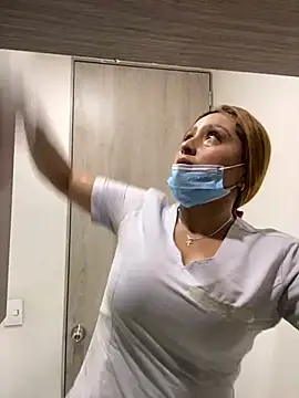 Snapshot of Keittly_ chatting on 01-11-25, 05:18 Keittly online show from 01-11-25, 05:18