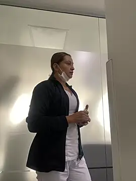 Snapshot of Keittly_ chatting on 03-18-25, 06:48 Keittly online show from 03-18-25, 06:48