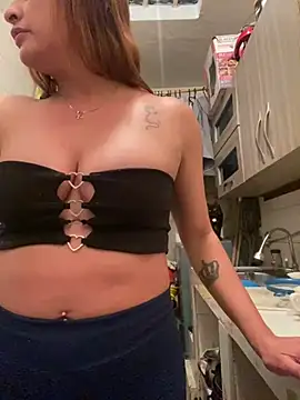 Snapshot of Keittly_ chatting on 03-21-25, 01:56 Keittly online show from 03-21-25, 01:56