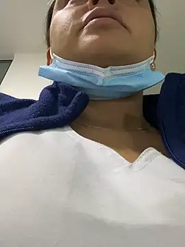 Snapshot of Keittly_ chatting on 10-15-25, 01:06 Keittly online show from 10-15-25, 01:06