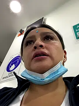 Snapshot of Keittly_ chatting on 11-01-25, 01:57 Keittly online show from 11-01-25, 01:57