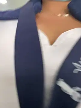 Snapshot of Keittly_ chatting on 11-15-25, 01:18 Keittly online show from 11-15-25, 01:18