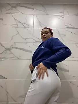 Snapshot of Keittly_ chatting on 11-21-25, 06:50 Keittly online show from 11-21-25, 06:50