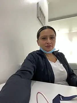 Snapshot of Keittly_ chatting on 11-27-25, 06:21 Keittly online show from 11-27-25, 06:21