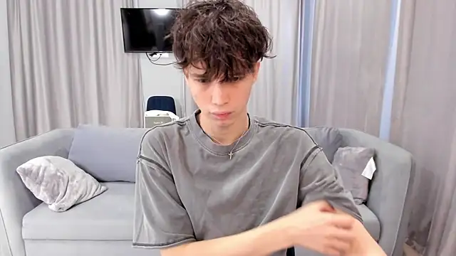 Im Shine Guy online show from 12-24-24, 09:28