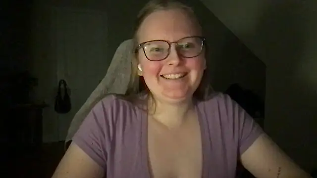 lexie lilacs online show from 01-17-25, 03:34