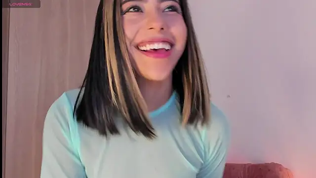 Snapshot of AndreaVelasco chatting on 02-25-26, 09:13 AndreaVelasco online show from 02-25-26, 09:13