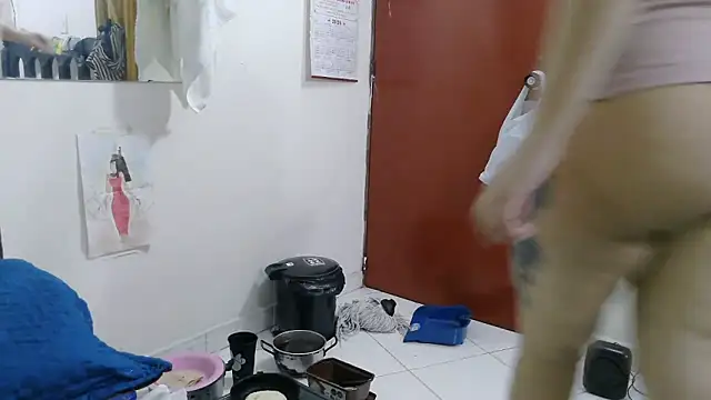 luxandracon23 online show from 03-27-26, 01:44