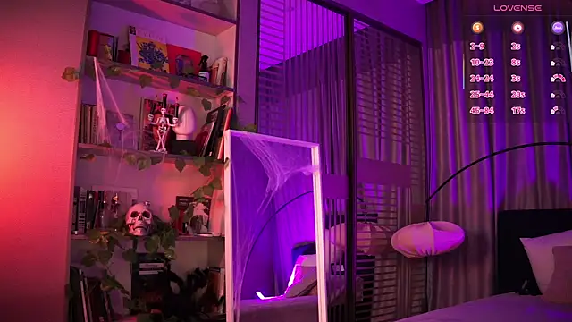 Snapshot of mind_game chatting on 10-29-25, 05:42 mind game online show from 10-29-25, 05:42