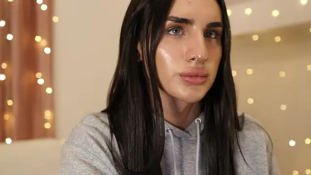 Kim Oberlin  online show from 01-31-25, 06:47