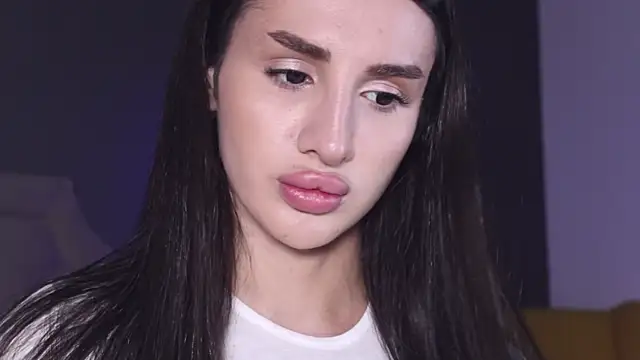 Kim Oberlin  online show from 09-21-25, 03:57