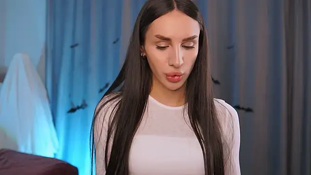 Kim Oberlin  online show from 10-18-25, 11:00