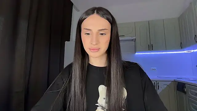 Kim Oberlin  online show from 02-28-26, 01:12