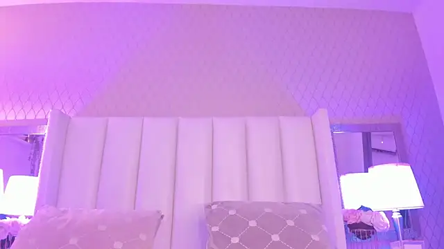 SophiaSmiiths  online show from 12-13-25, 08:58