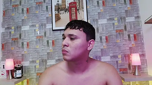 couple lovelyds online show from 10-17-25, 08:33