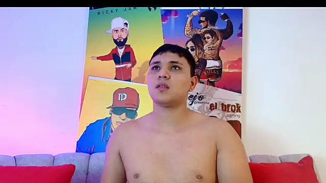 couple lovelyds online show from 02-25-26, 08:40