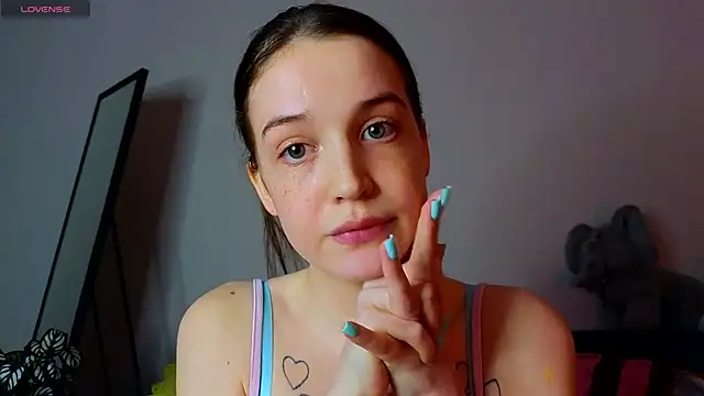 Snapshot of Sweet_Evva chatting on 05-16-26, 03:55 Sweet Evva online show from 05-16-26, 03:55