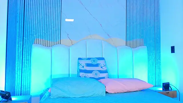 Sofia martiin online show from 01-08-26, 03:09