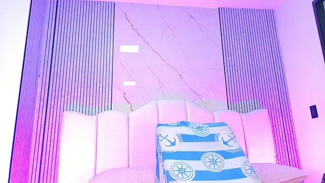 Sofia martiin online show from 02-06-26, 03:11