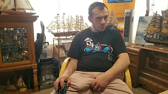 ScubaStevex online show from 03-11-26, 08:04