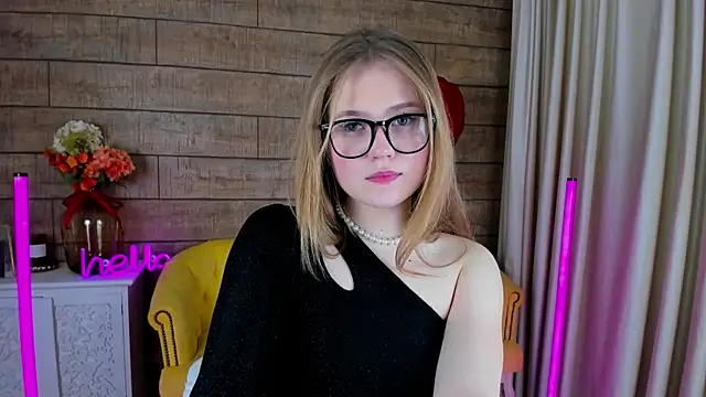 SelinSwarovski online show from 02-17-25, 10:58