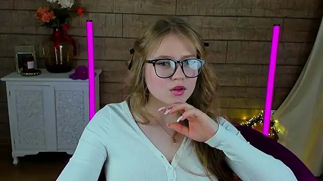 SelinSwarovski online show from 03-09-25, 01:35