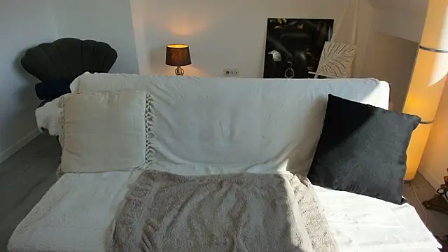 Arya Shinex online show from 03-04-25, 11:51