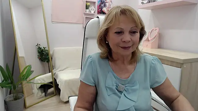 Milla Cutie18 online show from 02-27-25, 11:52