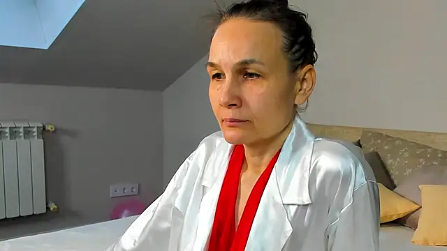 Lillian White online show from 02-02-25, 10:13