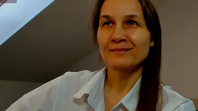 Lillian White online show from 02-13-25, 07:13