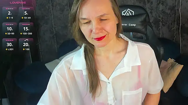 Lillian White online show from 03-29-26, 01:05