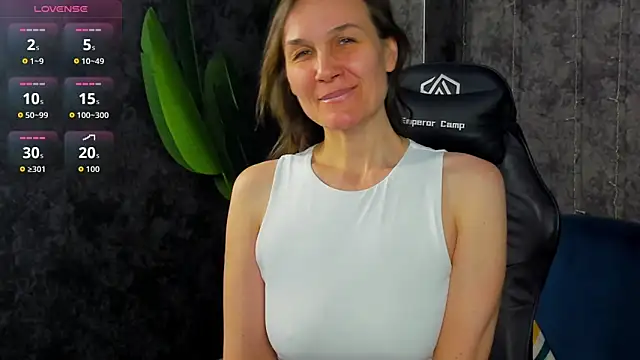 Lillian White online show from 04-04-26, 01:04