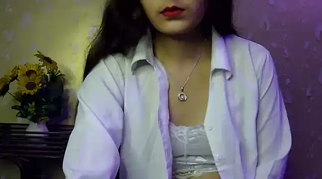 Snapshot of sonam_love- chatting on 01-07-25, 03:44 sonam love- online show from 01-07-25, 03:44