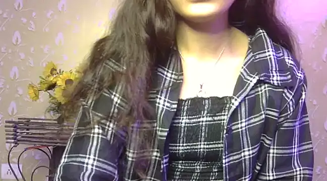 Snapshot of sonam_love- chatting on 01-17-25, 09:06 sonam love- online show from 01-17-25, 09:06