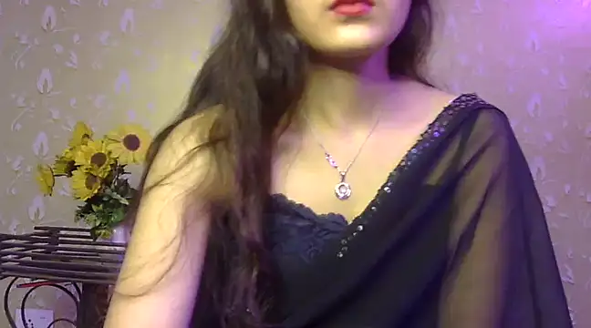 Snapshot of sonam_love- chatting on 01-18-25, 12:13 sonam love- online show from 01-18-25, 12:13