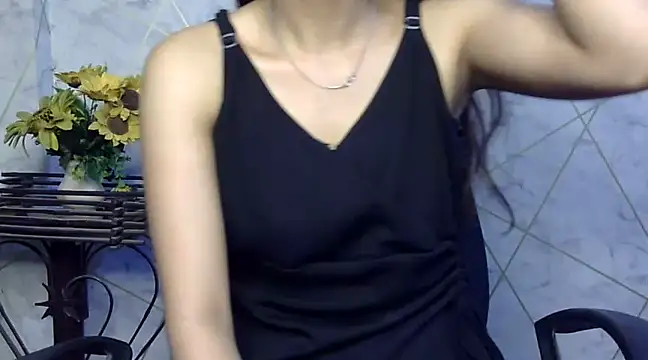 Snapshot of sonam_love- chatting on 03-02-25, 07:23 sonam love- online show from 03-02-25, 07:23