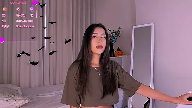 Melissa Mone online show from 10-30-25, 05:42