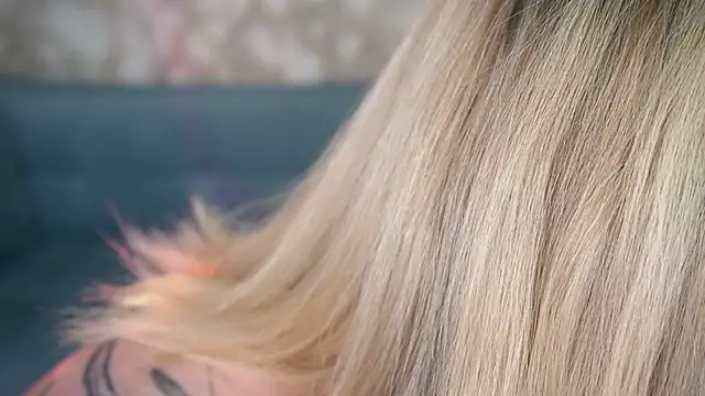 ZaraReignn online show from 04-15-26, 07:58