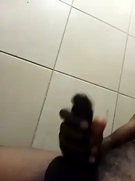 Snapshot of Lexwelll chatting on 02-11-25, 12:58 Lexwelll online show from 02-11-25, 12:58