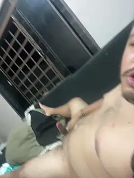 mateusmf25 online show from 09-14-25, 11:04