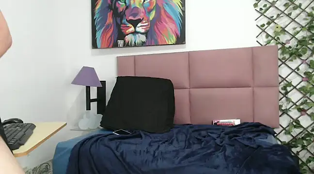 Snapshot of karabellie chatting on 12-17-24, 05:26 karabellie online show from 12-17-24, 05:26