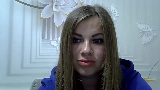 Snapshot of TinaFun4u chatting on 05-16-26, 08:18 TinaFun4u online show from 05-16-26, 08:18